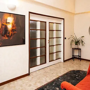 Central Apartment Apartment